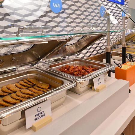 Holiday Inn Express Hotel & Suites Manteca By Ihg Eksteriør bilde
