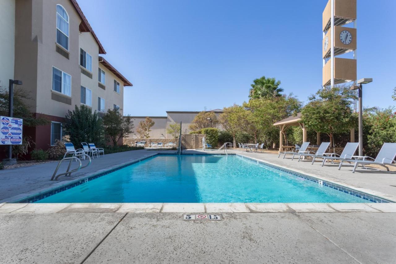 Holiday Inn Express Hotel & Suites Manteca By Ihg Eksteriør bilde