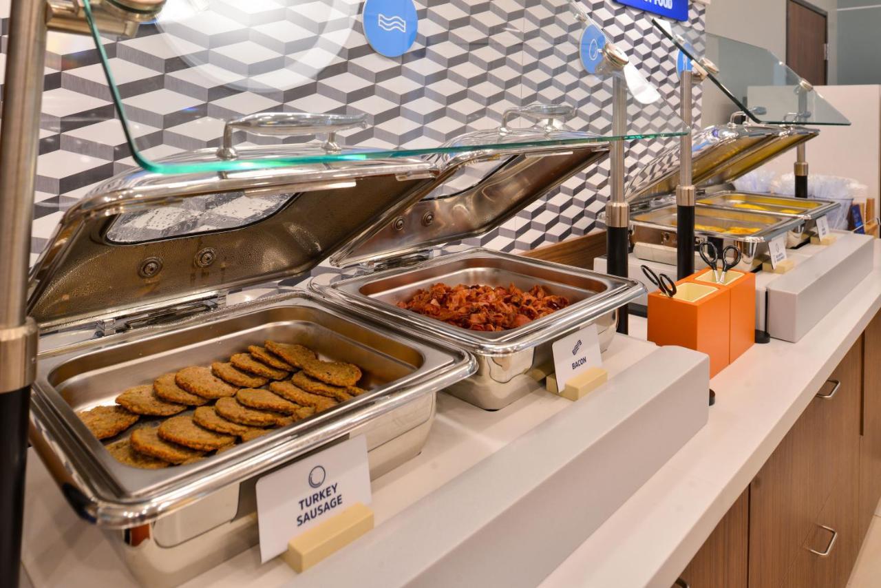 Holiday Inn Express Hotel & Suites Manteca By Ihg Eksteriør bilde
