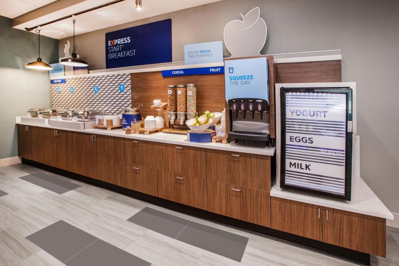 Holiday Inn Express Hotel & Suites Manteca By Ihg Eksteriør bilde
