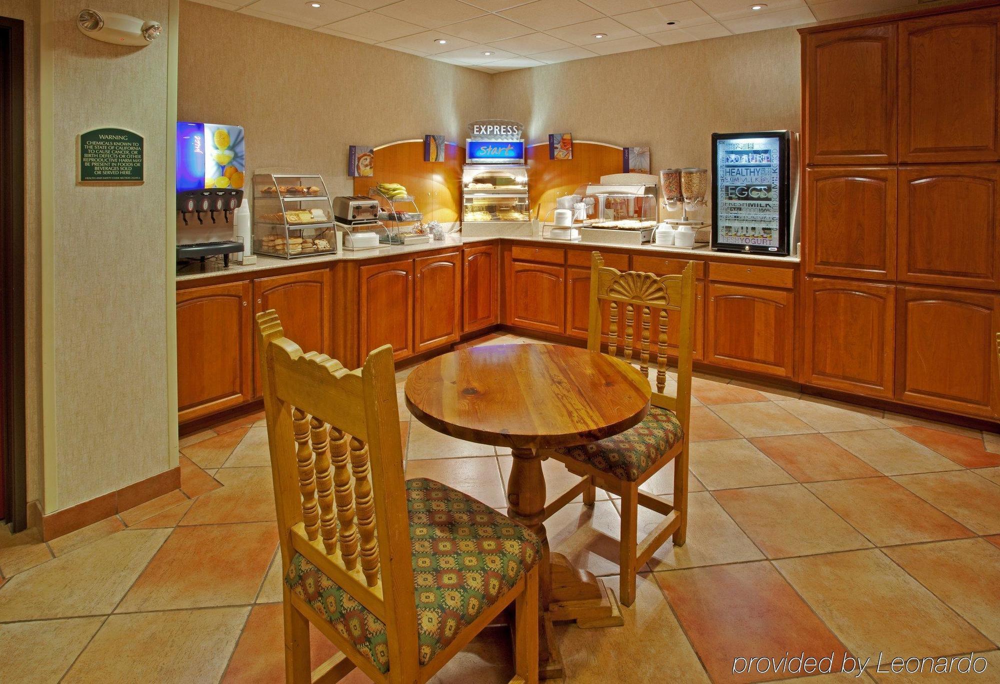 Holiday Inn Express Hotel & Suites Manteca By Ihg Eksteriør bilde