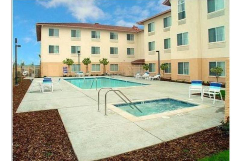 Holiday Inn Express Hotel & Suites Manteca By Ihg Eksteriør bilde