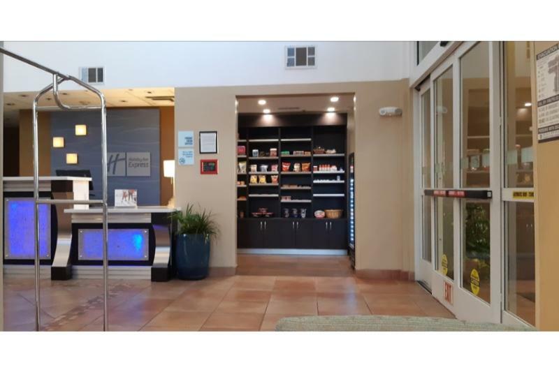 Holiday Inn Express Hotel & Suites Manteca By Ihg Eksteriør bilde