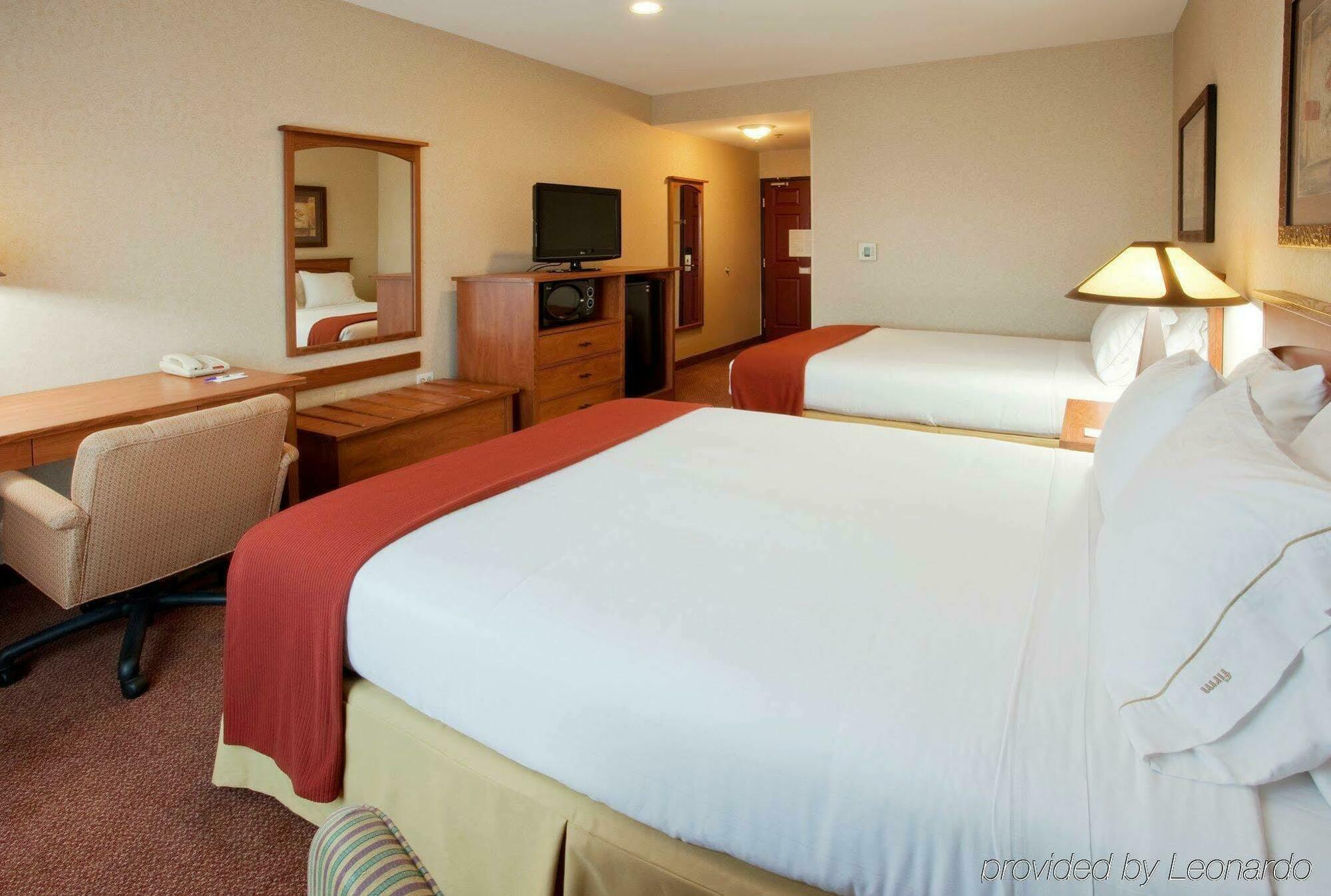 Holiday Inn Express Hotel & Suites Manteca By Ihg Eksteriør bilde