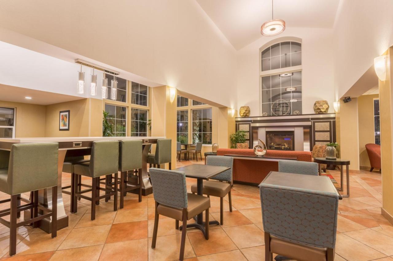 Holiday Inn Express Hotel & Suites Manteca By Ihg Eksteriør bilde