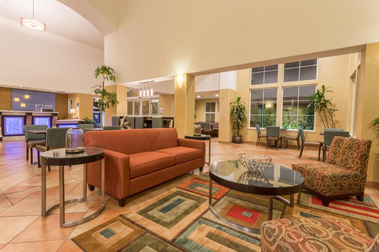 Holiday Inn Express Hotel & Suites Manteca By Ihg Eksteriør bilde