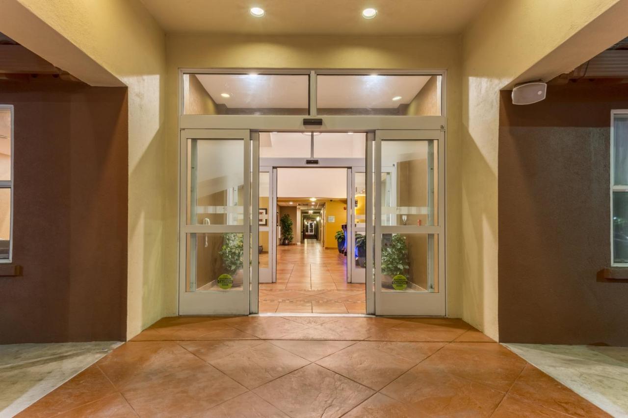 Holiday Inn Express Hotel & Suites Manteca By Ihg Eksteriør bilde